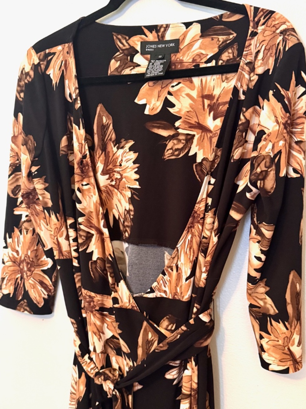 Jones New York abstract floral print stretch jersey wrap dress, Size 12